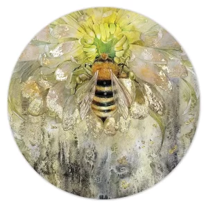 Bij in zonnige bloem