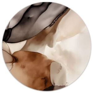 Vrouw met hoed in warme bruintinten